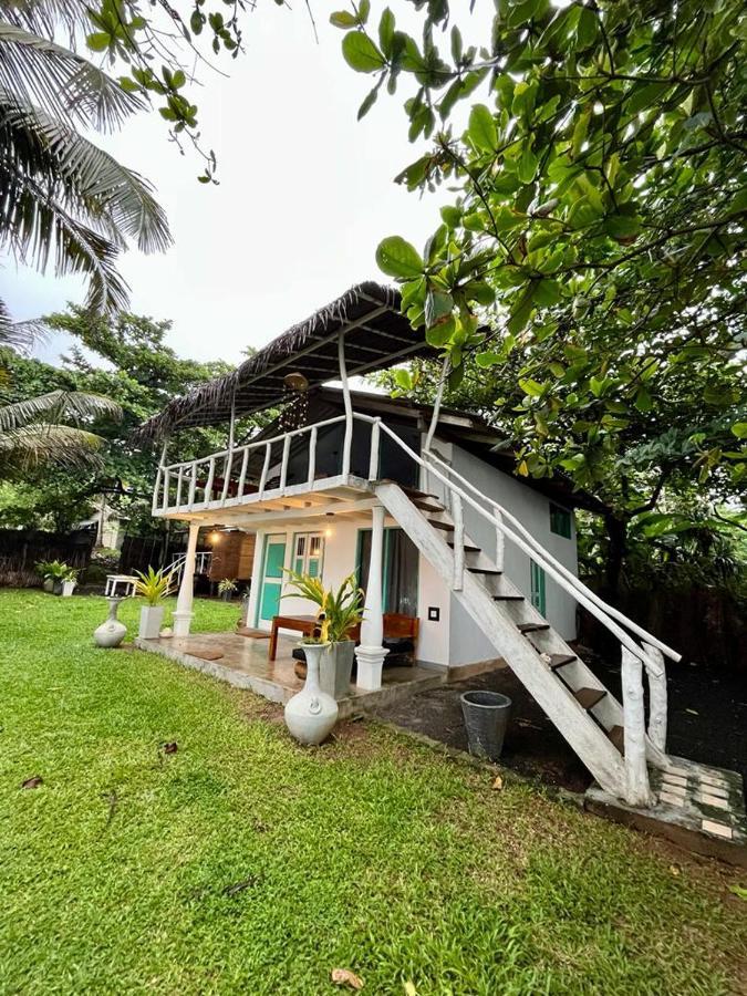 Beach House Kalukatiya - Family Villa, Seaview Room, Garden Room Dikwella Sur Exterior foto