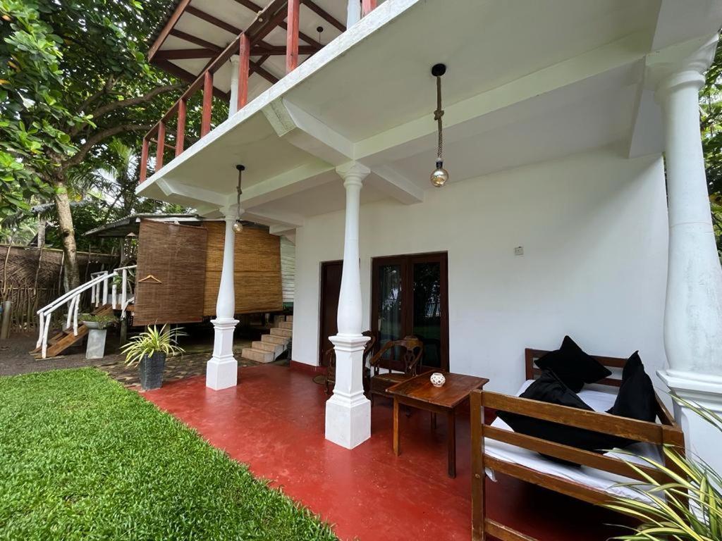 Beach House Kalukatiya - Family Villa, Seaview Room, Garden Room Dikwella Sur Exterior foto